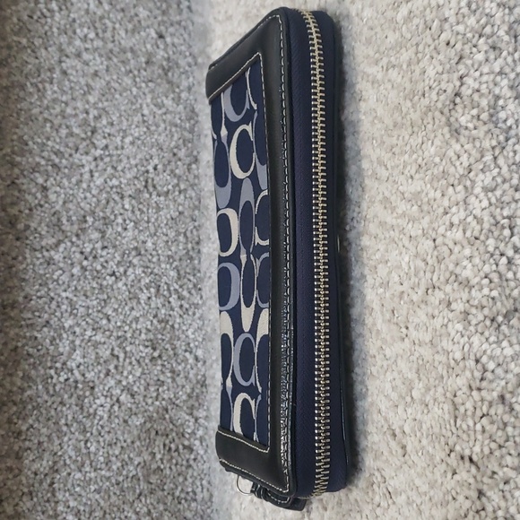 Coach monogram zippy wallet - Picture 5 of 8
